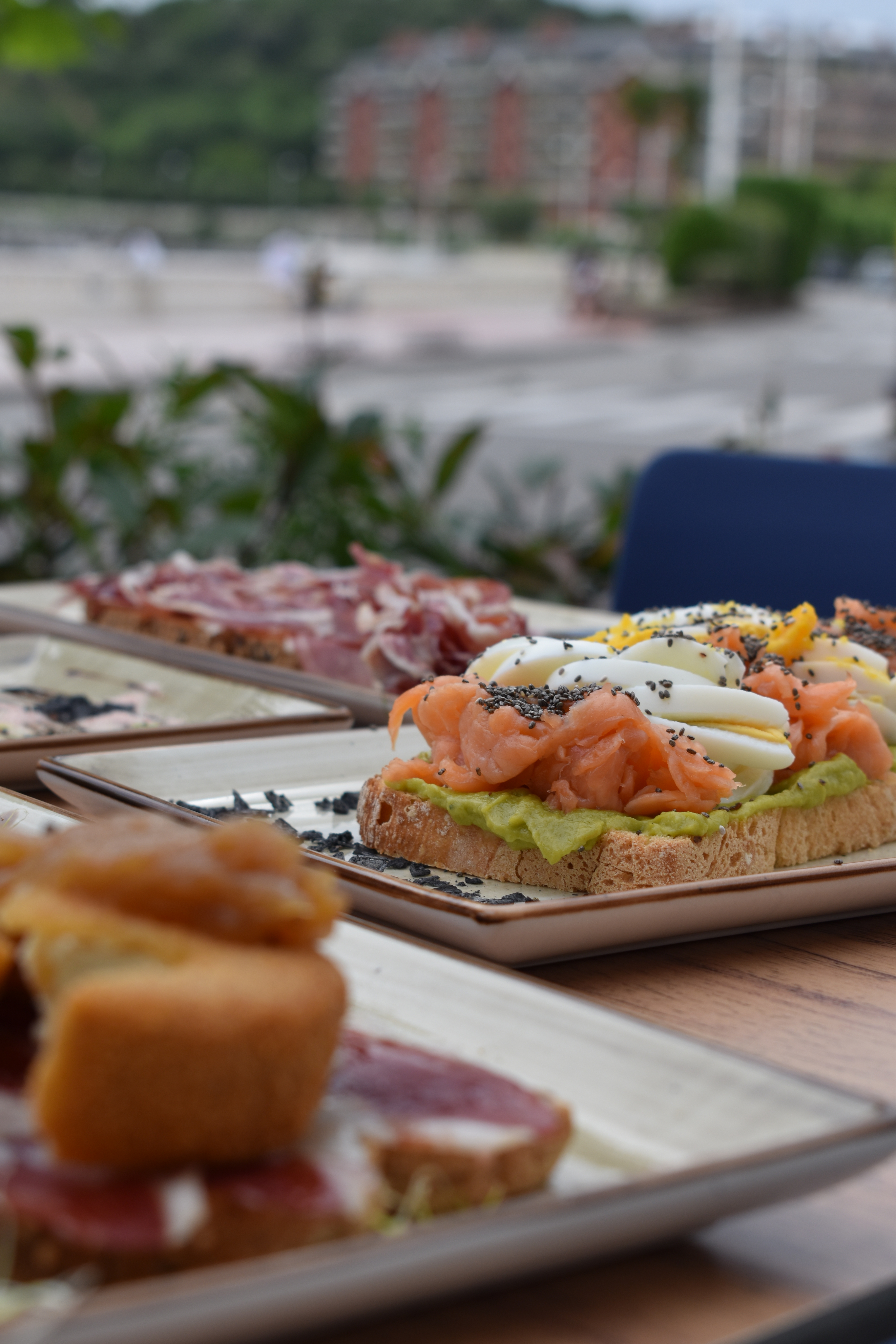 desayuno en La Cala, con productos frescos y saludables.